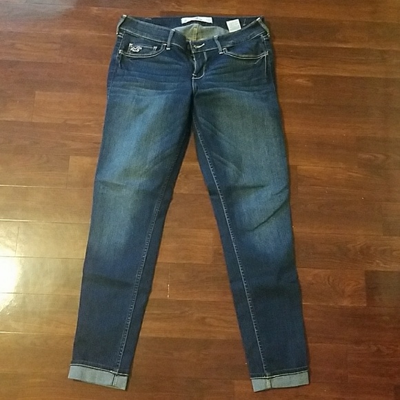 Hollister Jeans - Picture 1 of 7